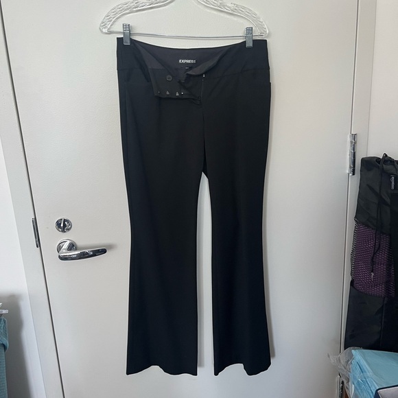 Black Express Suit, size 0, Editor pants and matching jacket - Picture 4 of 8